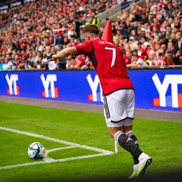 Sau Mason Mount, MU chuẩn bị đón thêm thủ môn Andre Onana từ Inter Milan cũng như đang đàm phán ký Rasmus Hojlund (Atalanta)