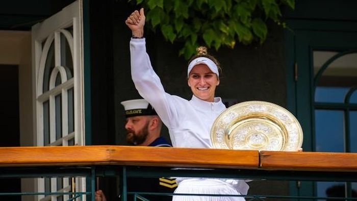 Marketa Vondrousova là tay vợt không được xếp hạt giống đầu tiên vô địch Wimbledon