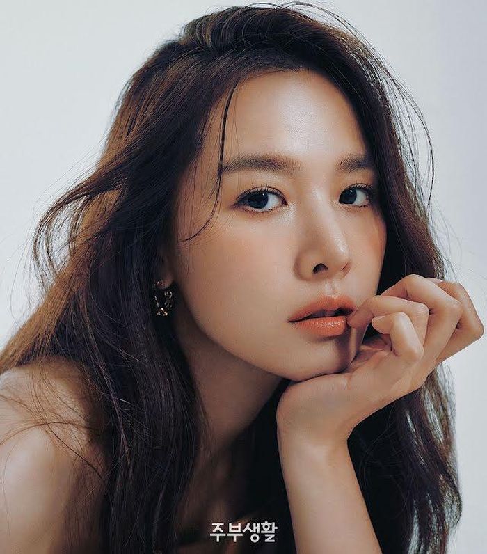 Jo Yoon Hee | @mixnutcookie/Instagram