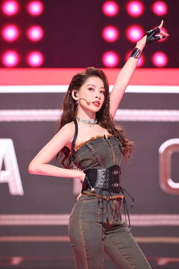 Những màn trình diễn của Chi Pu tại chương trình Đạp gió 2023 đã nhận được sự cổ vũ của rất nhiều fan xứ Trung.