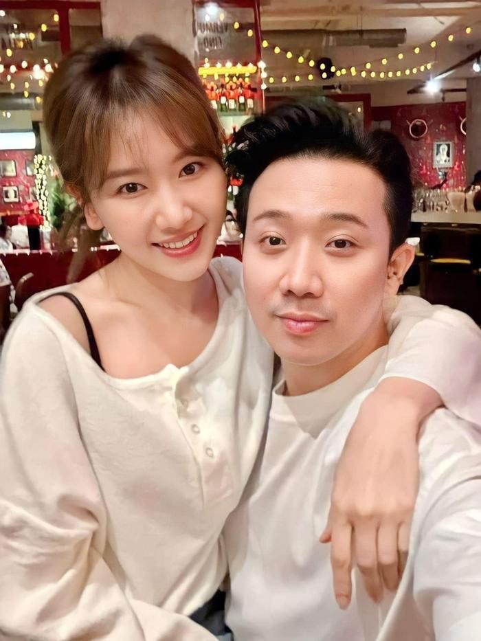Trấn Thành khẳng định chuyện con cái không quan trọng, thay vào đó anh muốn dành nhiều thời gian cho bà xã Hari Won.