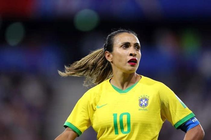 Marta, Cristiano Ronaldo và Christine Sinclair là những cầu thủ duy nhất đã ghi bàn tại 5 kỳ World Cup. Cầu thủ người Brazil và người Canada sẽ có cơ hội trở thành người đầu tiên ghi bàn ở kỳ World Cup thứ 6.