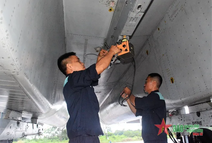 Kiểm tra thông số kỹ thuật.