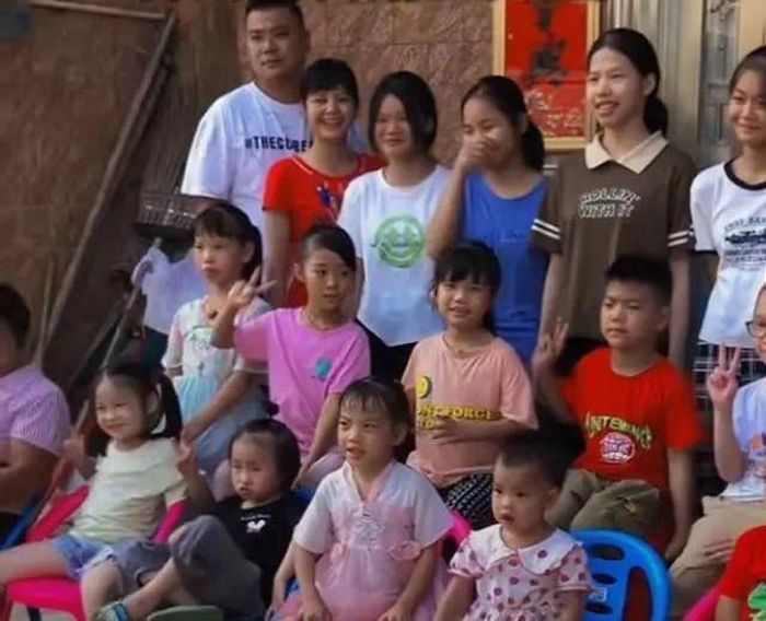 Kỳ nghỉ hè là dịp duy nhất để các cháu nội ngoại của ông Lý gặp gỡ. 