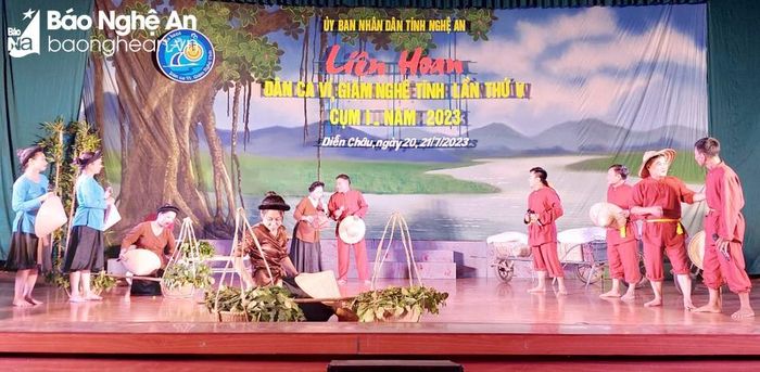  Tiết mục trong chương trình dự thi của CLB Dân ca xã Minh Châu (Diễn Châu). Ảnh: Mai Giang 