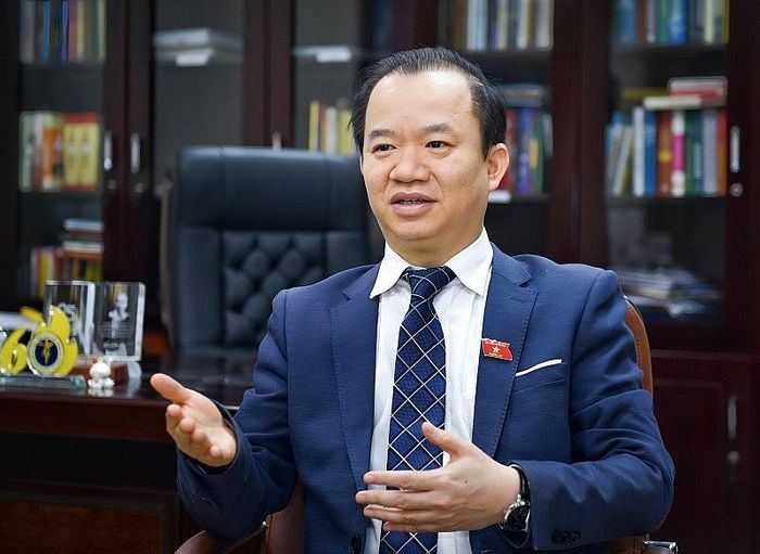 PGS.TS Bùi Hoài Sơn - Ủy viên thường trực Ủy ban Văn hóa, Giáo dục của Quốc hội: Chúng ta cần quán triệt hơn nữa nhận thức đúng đắn, đầy đủ về việc bảo tồn và phát huy giá trị văn hóa các dân tộc thiểu số trong quá trình phát triển chung của đất nước.