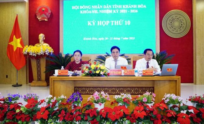 Chủ tọa điều hành Kỳ họp thứ 10, HĐND tỉnh khóa VII