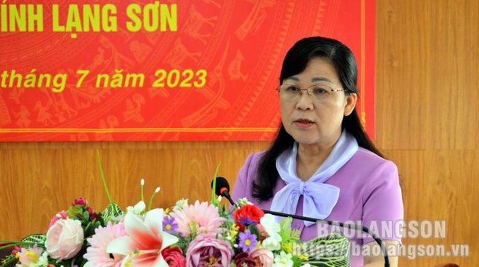 Lãnh đạo Sở Nội vụ phát biểu tại hội nghị