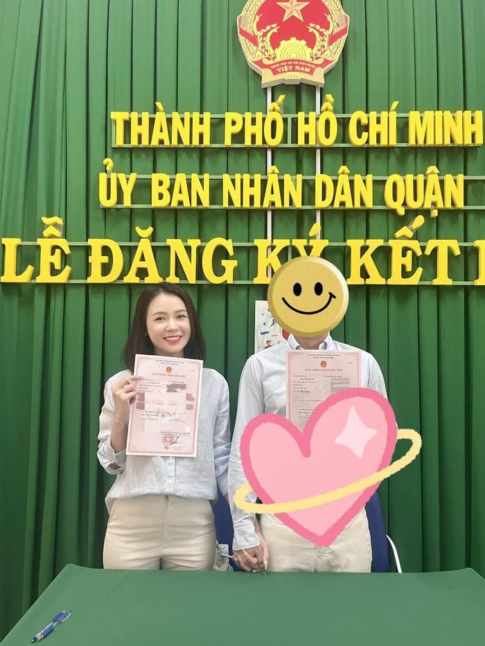 Sam và "nửa kia" đã đăng kí kết hôn. Đám cưới của cặp đôi dự kiến sẽ được tổ chức trong năm 2023 