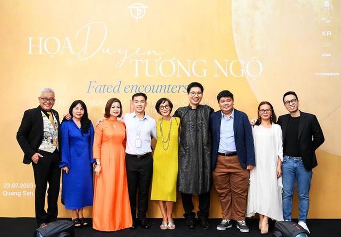 Đại diện BTC và cố vấn của triển lãm “Họa duyên tương ngộ”