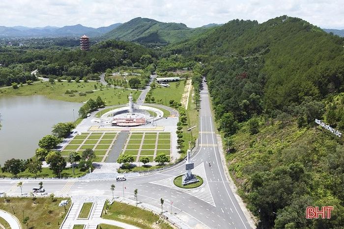 Ngã ba Đồng Lộc hôm nay. Ảnh Ngọc Thắng.
