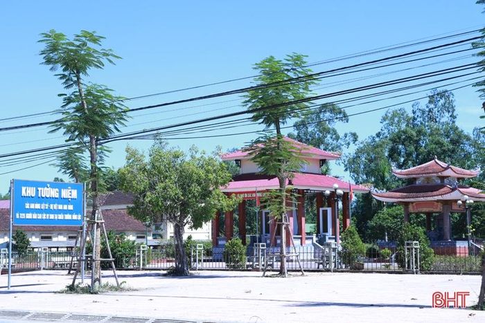 Khu tưởng niệm các anh hùng, liệt sỹ và người dân Can Lộc đã hy sinh tại chiến trường Đồng Lộc được xây dựng khang trang.