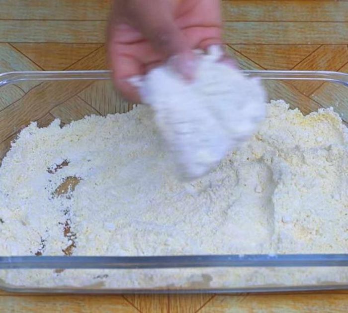 Miếng cá được áo bột như thế này là đạt yêu cầu.