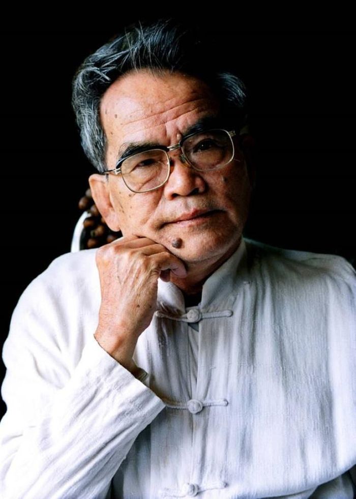 Nhà văn Hoàng Phủ Ngọc Tường. Ảnh: Gia đình cung cấp
