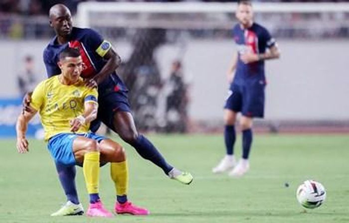 Ronaldo không tận dụng được cơ hội để ghi bàn trong trận gặp PSG. Ảnh: Dailymail