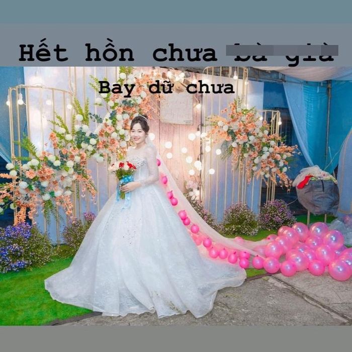 Mặc dù việc trang trí đám cưới theo hình ảnh đã được xác nhận của đôi bên, thế nhưng khi thành phẩm ra đời lại khiến cô dâu phải ngán ngẩm. Ảnh: Trịnh Thương