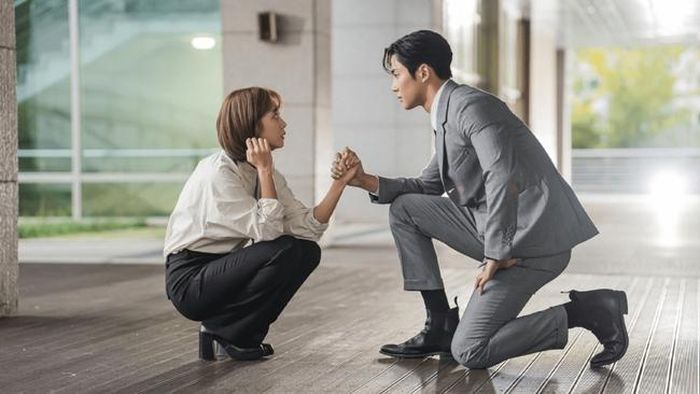Một cảnh trong phim "Destined With You"