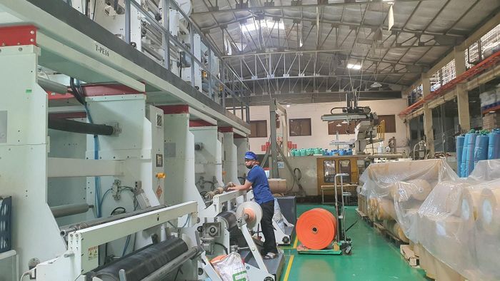 Tổng công ty EVNHCMC thực hiện đồng bộ nhiều giải pháp tiết kiệm điện trong sản xuất kinh doanh.