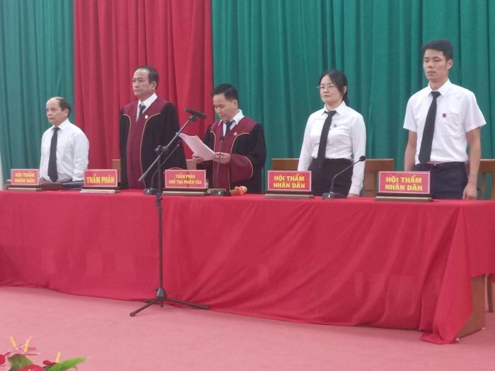 HĐXX tuyên án đối với bị cáo Nguyễn Thị Thắm.