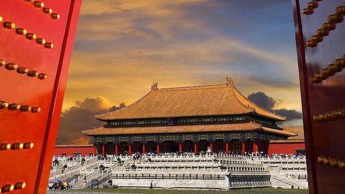 Thiết kế "đấu củng" được sử dụng rộng rãi trong kiến trúc từ thời Xuân Thu (khoảng năm 770 trước Công nguyên - 476 trước Công nguyên).