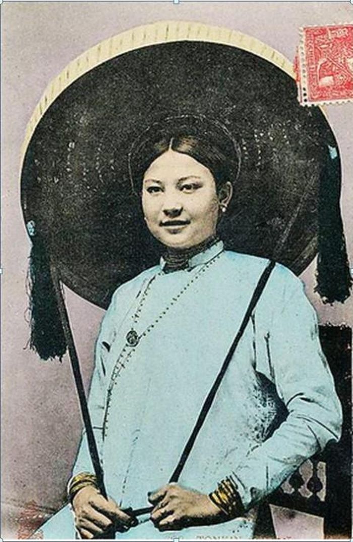 Nón thượng với người mẫu