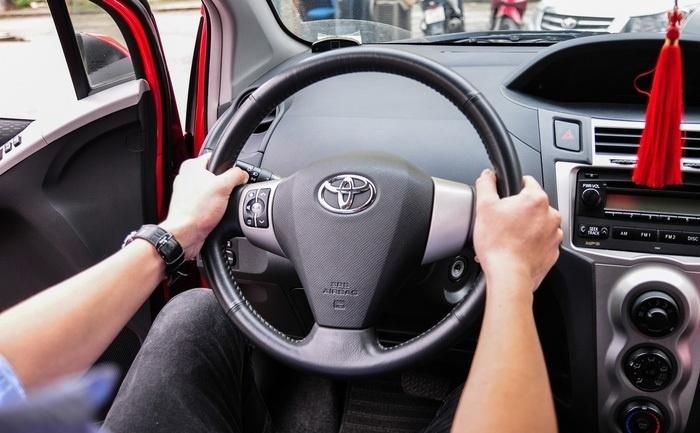 Nổ máy xe là một trong những cách đầu tiên để mở khóa ô tô. (Ảnh minh họa).