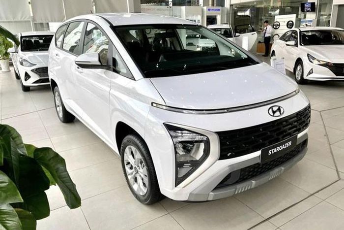 Cuộc đua ưu đãi lớn giữa xe nhập khẩu và xe lắp ráp đang mở ra cơ hội sở hữu ôtô dành cho khách hàng Việt. 