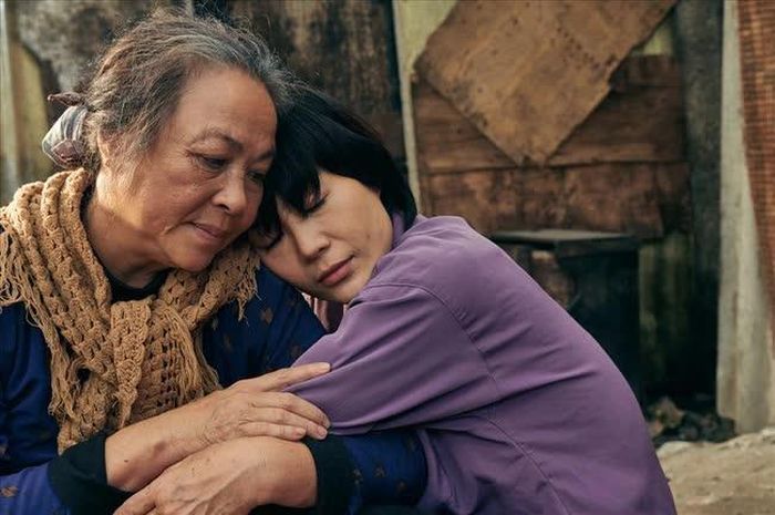 Nếu trên màn ảnh, nghệ sĩ Thanh Quý thường vào những vai người mẹ tảo tần thì ngoài đời, bà tự nhận mình chỉ được 5 điểm khi làm mẹ.