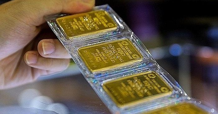 Vàng miếng SJC cao hơn thế giới khoảng 14 triệu đồng/lượng.