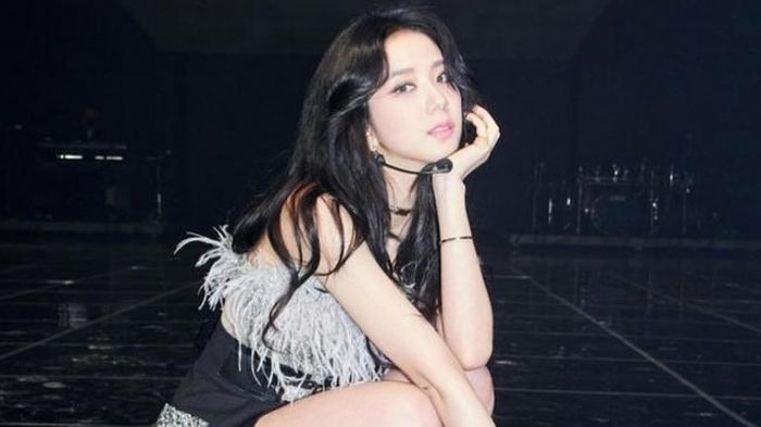 Jisoo đang bị YG "chơi chiêu"?
