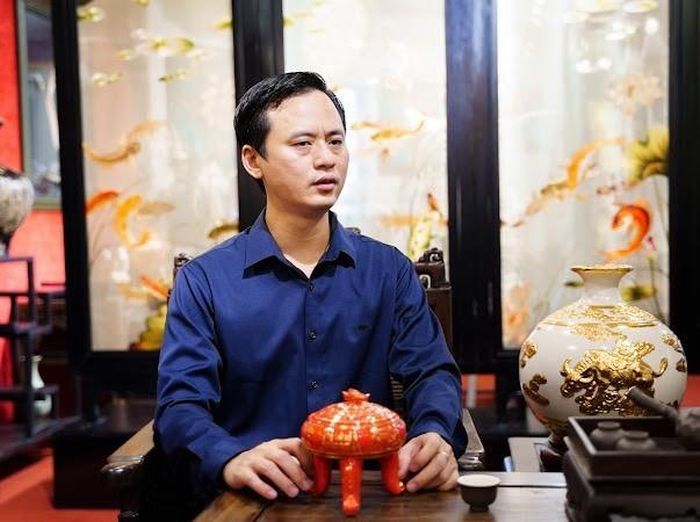 Ông Nguyễn Trung Thành - Artist Thành Gốm Việt đã nghiên cứu để cho ra đời một chiến lược mang tính đột phá, tạo dựng giá trị xứng tầm cho nghệ thuật thủ công mỹ nghệ truyền thống của Việt Nam