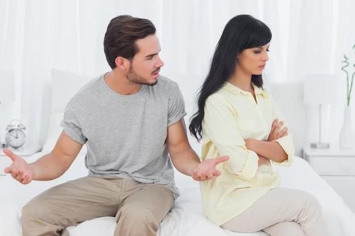 Một số trường hợp người vợ thích kiểm soát có những vấn đề tiềm ẩn. (Ảnh: ITN). 