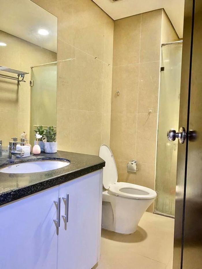Nhà vệ sinh sạch sẽ, thiết kế theo hướng phù hợp với các chung cư có diện tích nhỏ