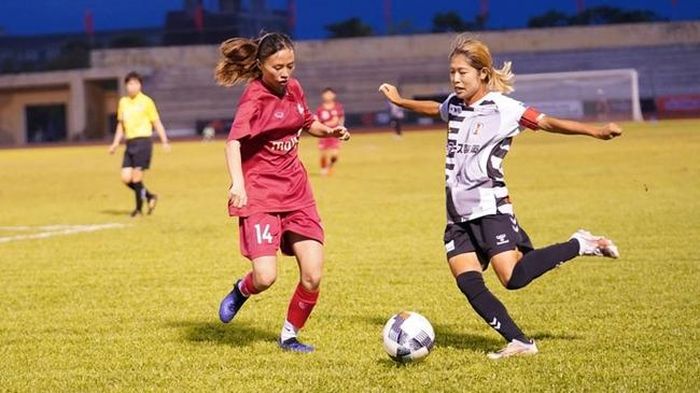 CLB Phong Phú Hà Nam đá giao hữu với INAC Kobe Leonessa (Ảnh: Vietnam Sport News)