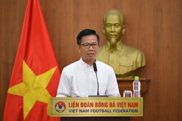 Huấn luyện viên Hoàng Anh Tuấn phát biểu sau khi nhận nhiệm vụ.