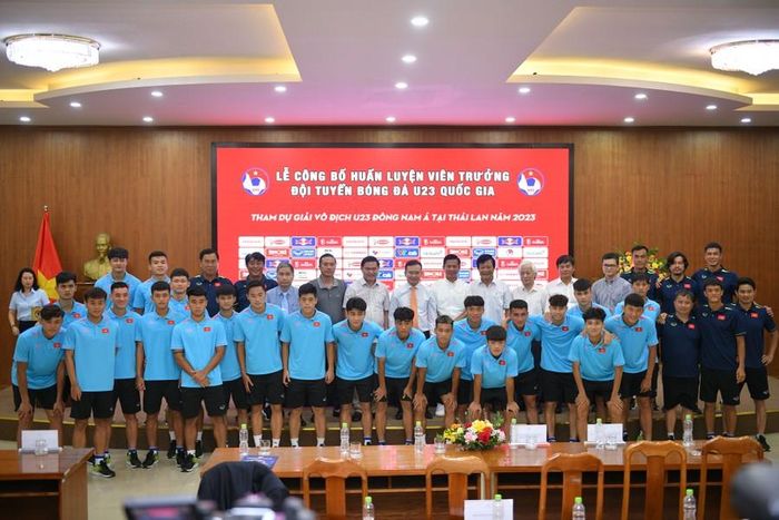 Đội tuyển U23 Việt Nam cùng bảng C với U23 Philippines và U23 Lào.