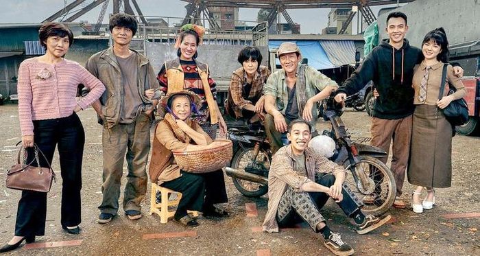 Cuộc đời vẫn đẹp sao cũng vướng tranh cãi tương tự Gia đình mình vui bất thình lình.