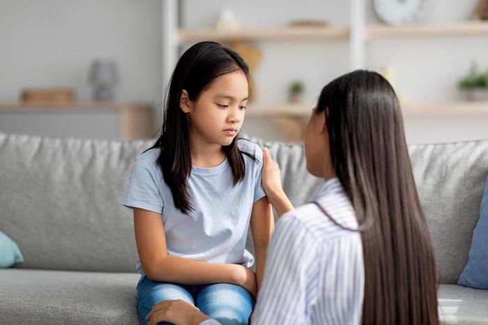 Trẻ em cũng thu được rất nhiều lợi ích khi tự nói chuyện với nhà trị liệu. (Ảnh: ITN)