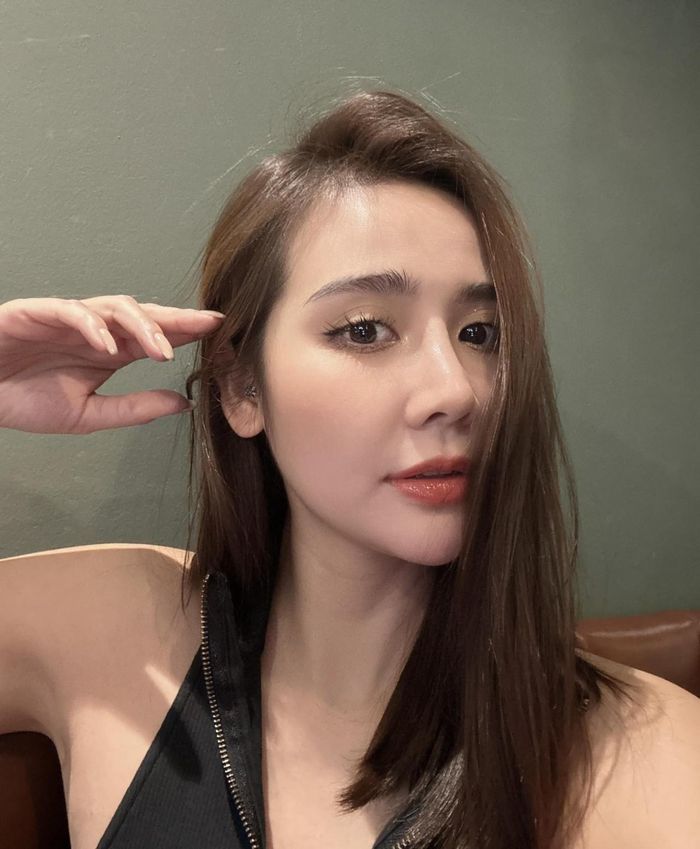 Phan Minh Huyền ngày càng gợi cảm.
