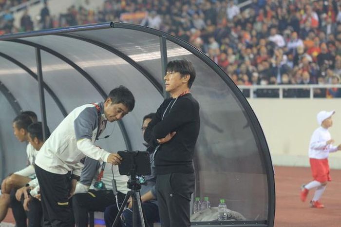 HLV Shin hướng tới mục tiêu vòng loại U23 châu Á 2024 cùng U23 Indonesia (Ảnh: Hiệp Hoàng)