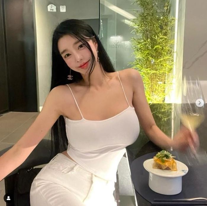 Chăm chút vấn đề dinh dưỡng cũng như luyện tập thường xuyên giúp Choi In Hye bảo toàn sắc vóc vạn người mê