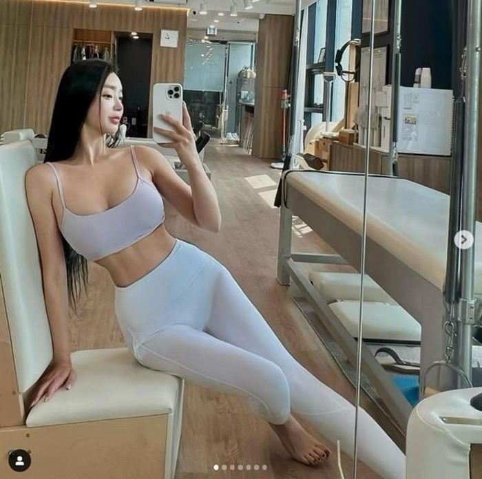 Người đẹp đam mê golf và Pilates nên sở hữu đường cong chữ S hoàn hảo