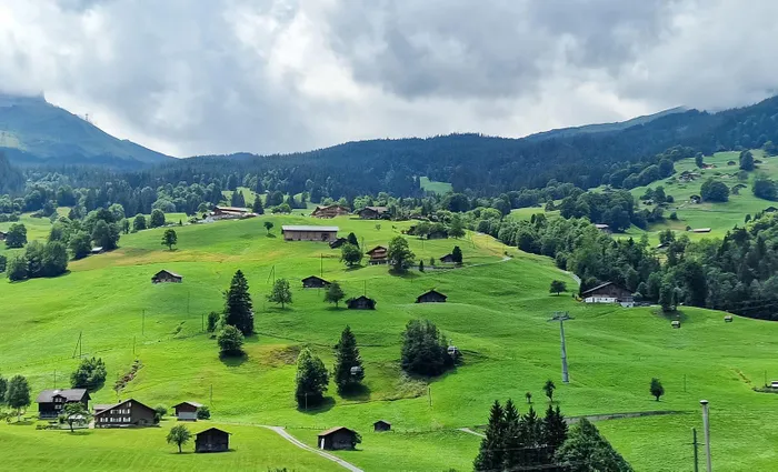 Grindelwald, thị trấn yên bình dưới chân núi Jungfrau ở Thụy Sĩ