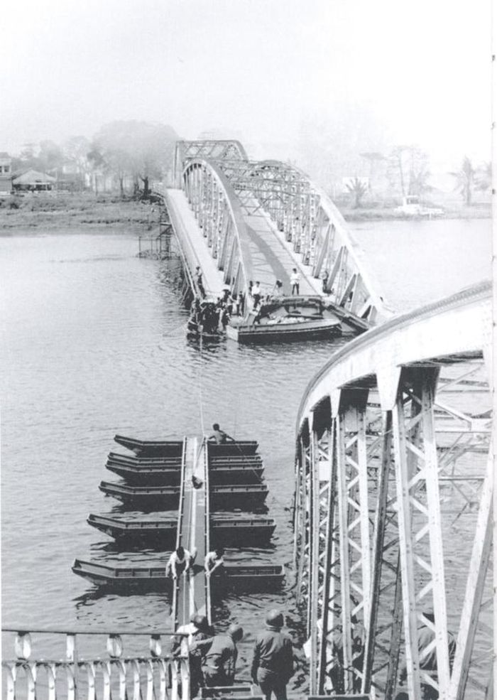 Cầu bị phá trong chiến sự năm 1968