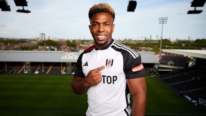 Adama Traore chính thức gia nhập Fulham