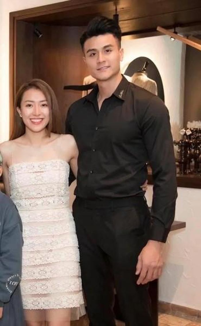 Đặc biệt, khi được Cường Đô La hỏi về chuyện cưới hỏi, Vĩnh Thụy thẳng thắn trả lời: "Sắp rồi nè anh, tụi em gửi thiệp anh nhất định phải đi nha".