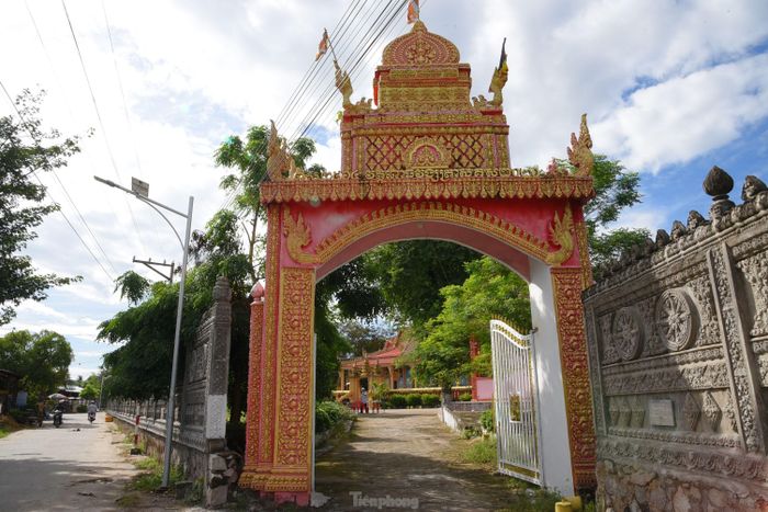  Ngôi chùa nằm sâu trong sóc Tà Ngáo. Ảnh: Hòa Hội. 