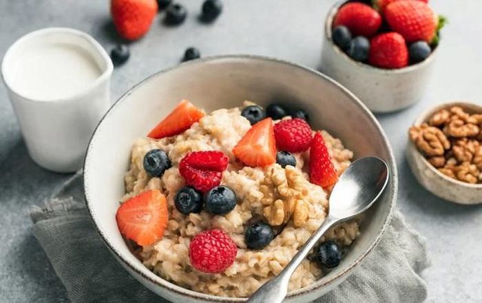 Yến mạch là món ngon bổ dưỡng, có lợi cho hệ tiêu hóa.