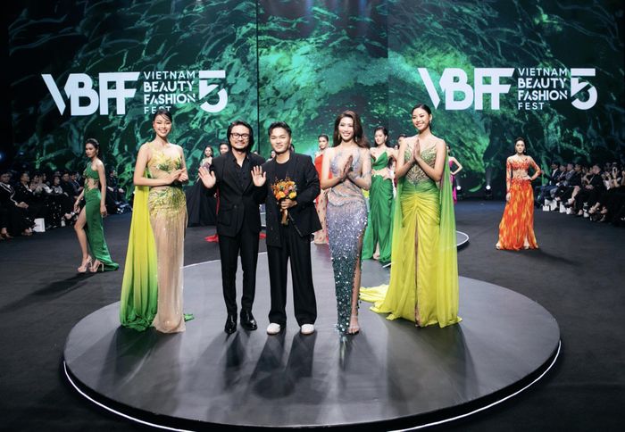 BST Catchy đến từ NTK Võ Thanh Can
