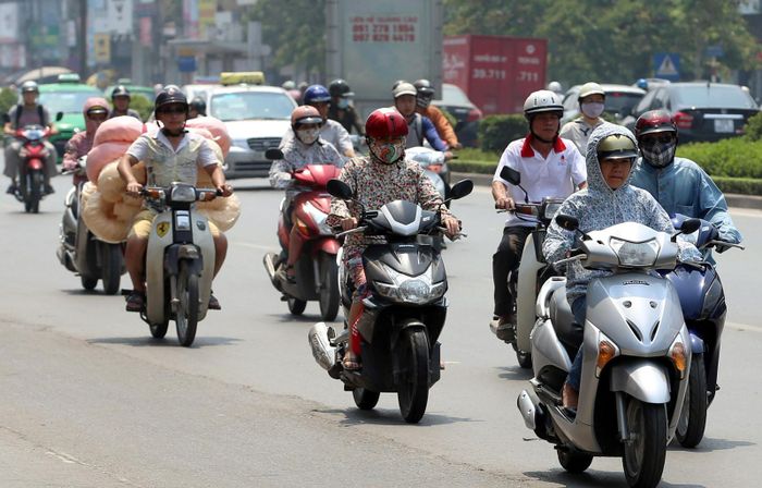 Nắng gay gắt ở Trung Bộ